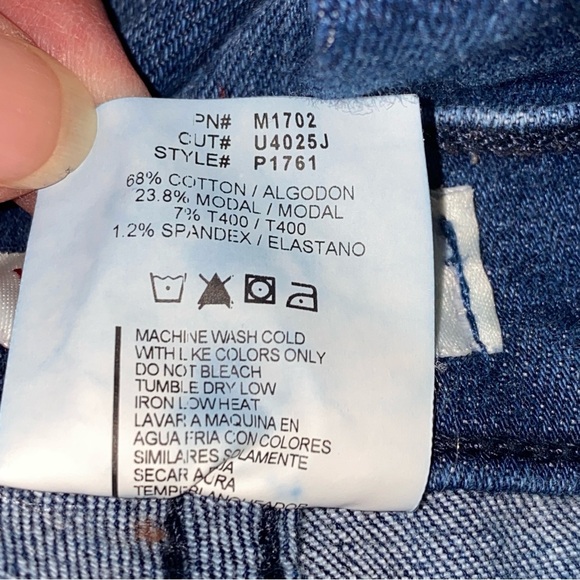 Vibrant Miu Blue Flare Wide Leg Jeans with Raw Hem - Picture 3 of 10